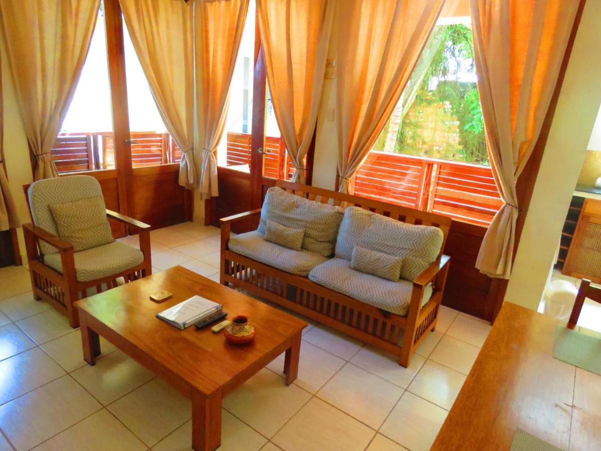 Boulevard 251 Riverside Apartments อีกีโตส ภายนอก รูปภาพ