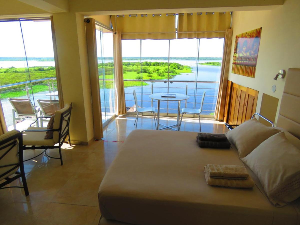 Boulevard 251 Riverside Apartments อีกีโตส ภายนอก รูปภาพ