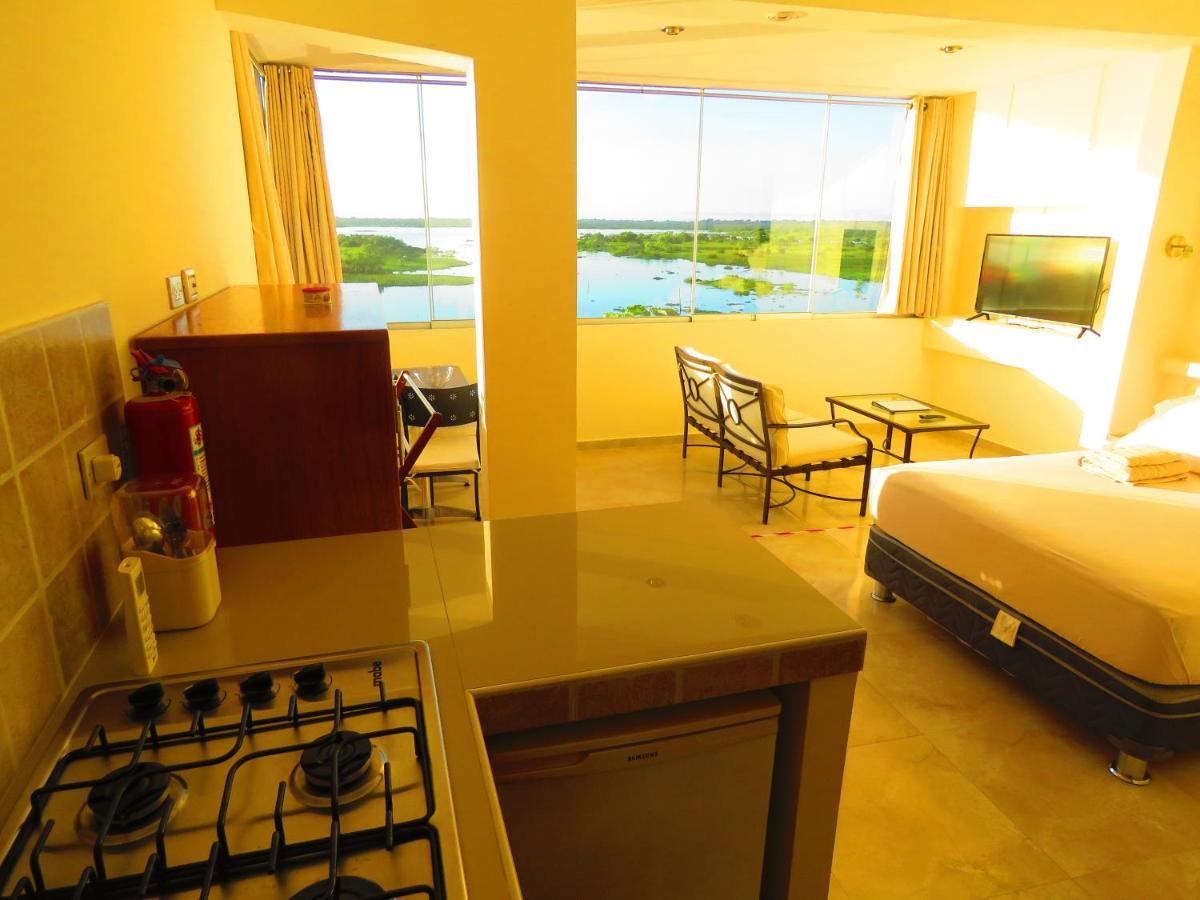 Boulevard 251 Riverside Apartments อีกีโตส ภายนอก รูปภาพ