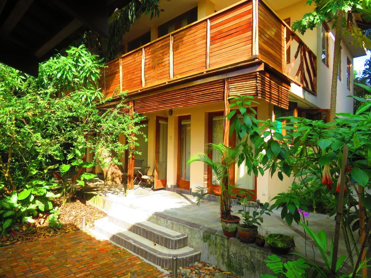 Boulevard 251 Riverside Apartments อีกีโตส ภายนอก รูปภาพ