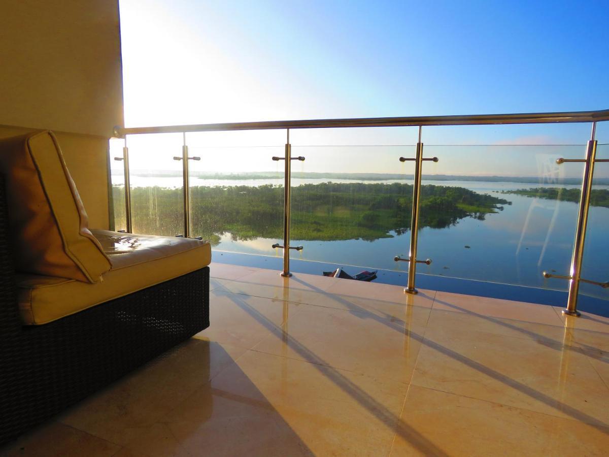 Boulevard 251 Riverside Apartments อีกีโตส ภายนอก รูปภาพ