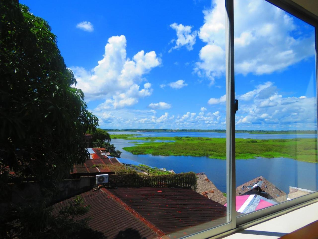 Boulevard 251 Riverside Apartments อีกีโตส ภายนอก รูปภาพ