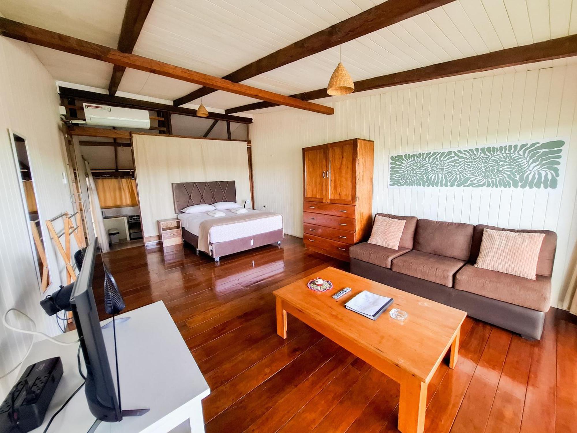 Boulevard 251 Riverside Apartments อีกีโตส ภายนอก รูปภาพ