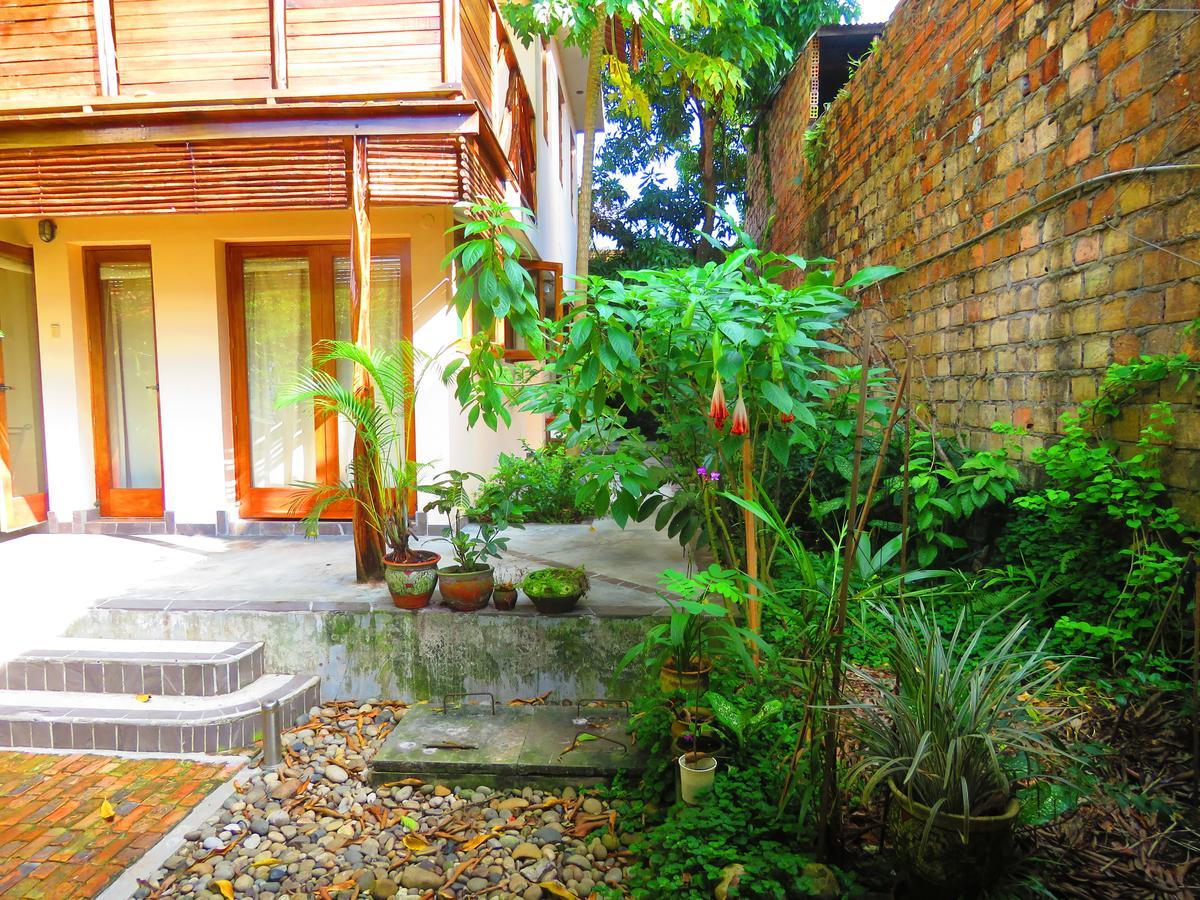 Boulevard 251 Riverside Apartments อีกีโตส ภายนอก รูปภาพ